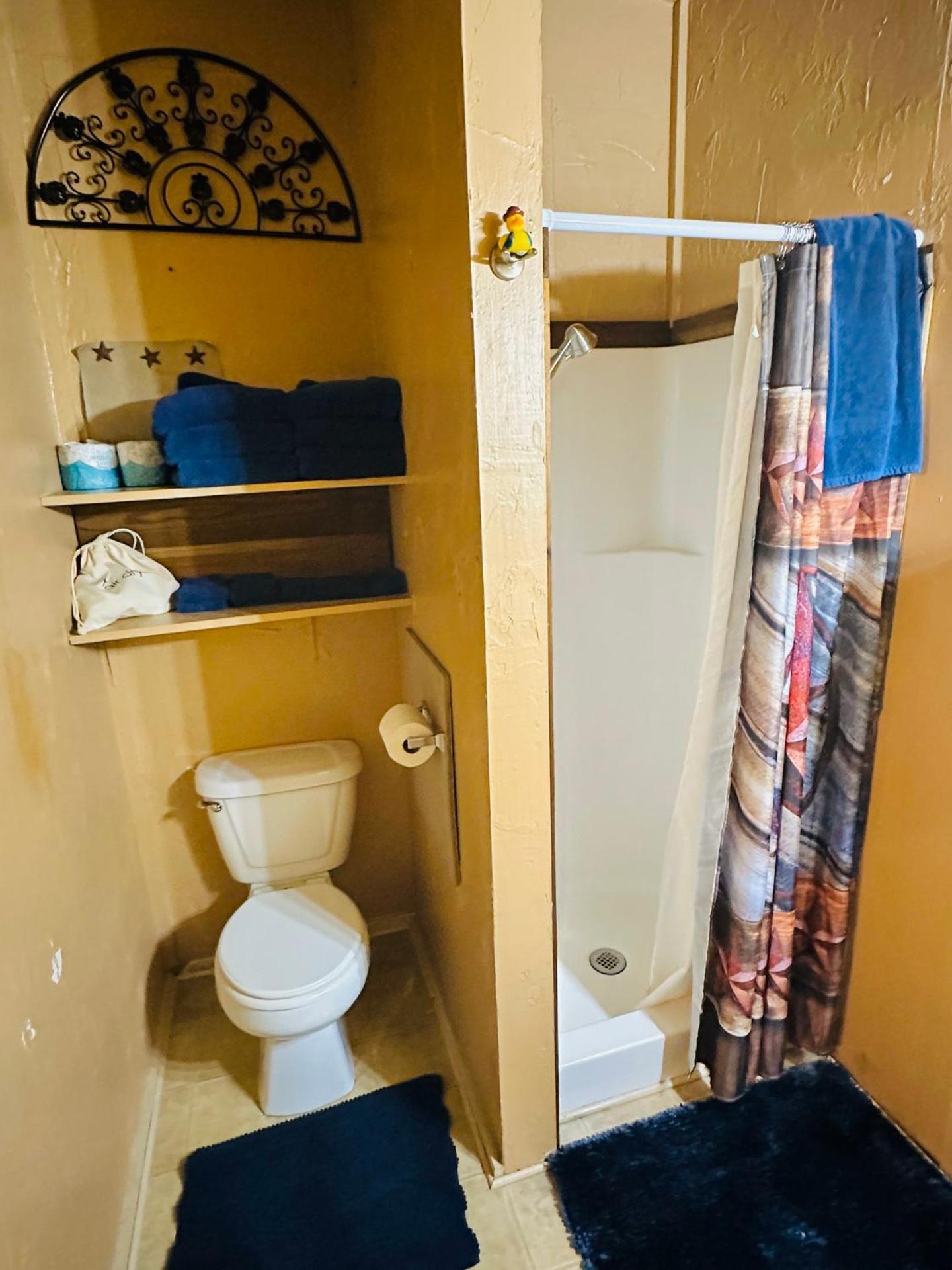 Acorn Hideaways Canton Rustic Old West Frontier Suite Eksteriør billede